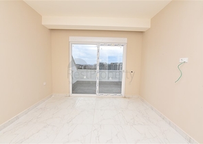 Пентхаус 3+1 с видом на море и горы в районе Авсаллар 