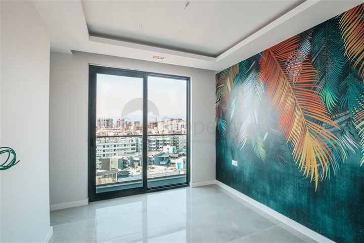 Трехкомнатная квартира c видом на море