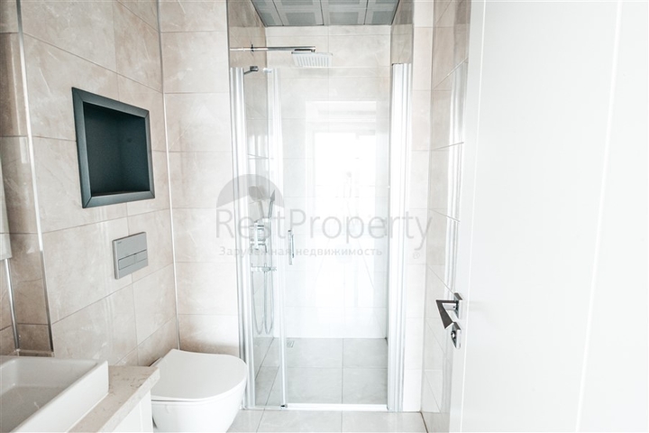 Трехкомнатная квартира c видом на море