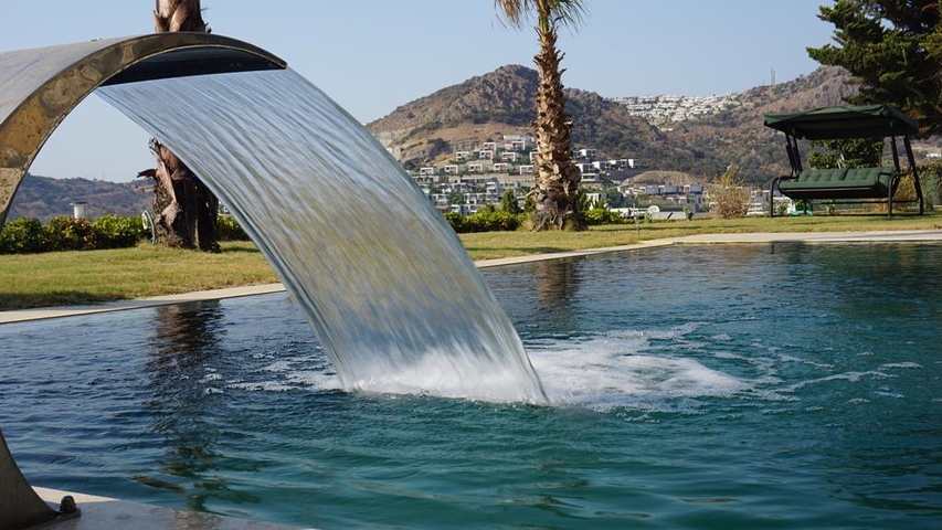 Эксклюзивные виллы с шикарным видом на море в районе Ялыкавак, Бодрум