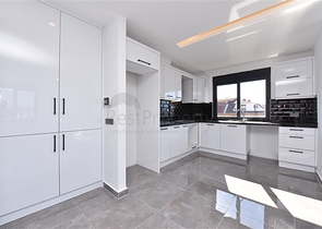 Пентхаус с красивым видом в районе Кестель