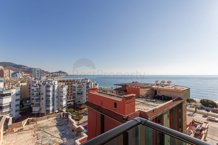 Апартаменты 2+1 на первой береговой в Махмутларе