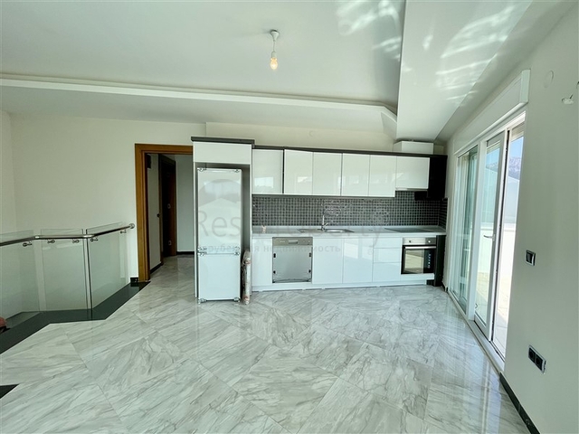 Пентхаус в пешей доступности от моря