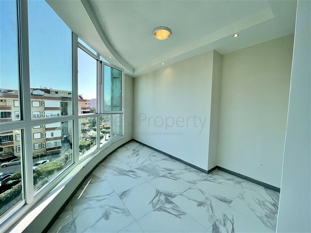 Пентхаус в пешей доступности от моря