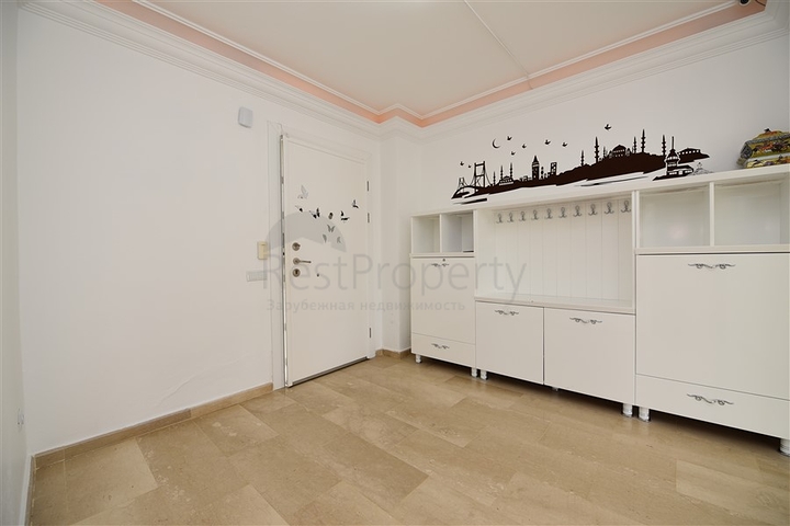 Роскошная вилла с видом на Средиземное море