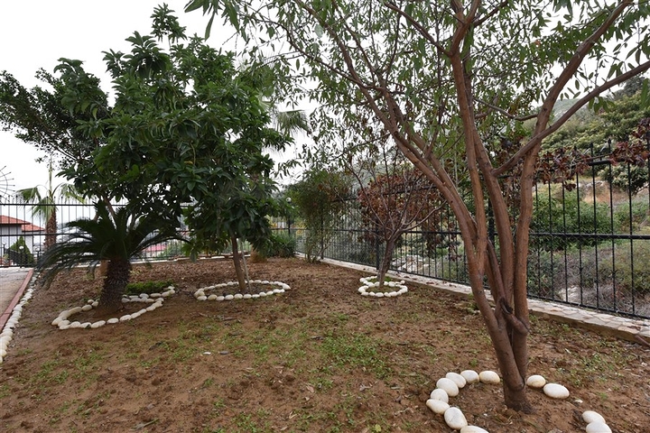 Роскошная вилла с видом на Средиземное море