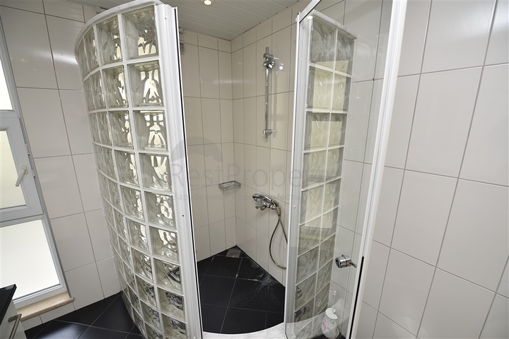 Роскошная вилла с видом на Средиземное море