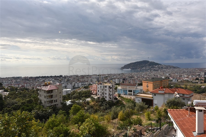 Роскошная вилла с видом на Средиземное море