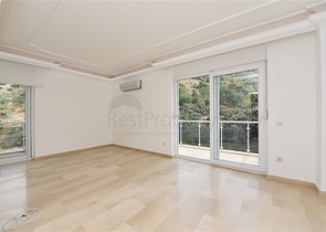 Роскошная вилла с видом на Средиземное море