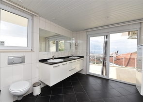 Роскошная вилла с видом на Средиземное море