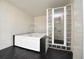 Роскошная вилла с видом на Средиземное море