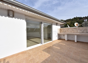 Роскошная вилла с видом на Средиземное море