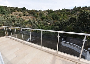 Роскошная вилла с видом на Средиземное море