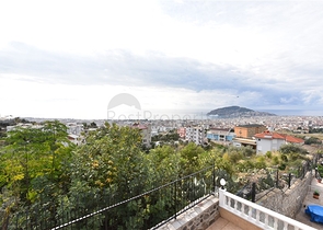 Роскошная вилла с видом на Средиземное море