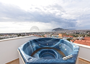 Роскошная вилла с видом на Средиземное море