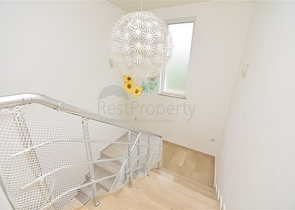 Роскошная вилла с видом на Средиземное море