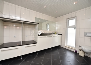 Роскошная вилла с видом на Средиземное море