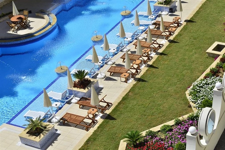 Уютная квартира на первой береговой линии планировки 2+1