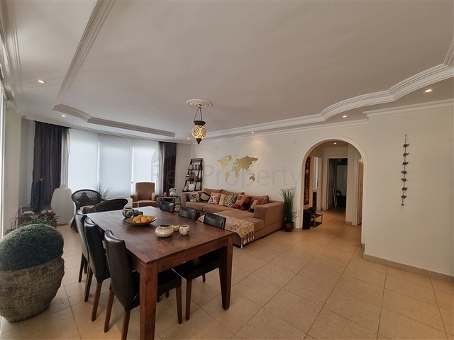 Трехкомнатная квартира в Джикджилли