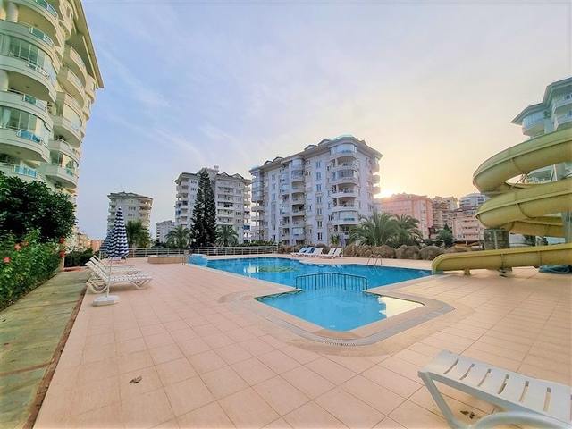 Трехкомнатная квартира в Джикджилли