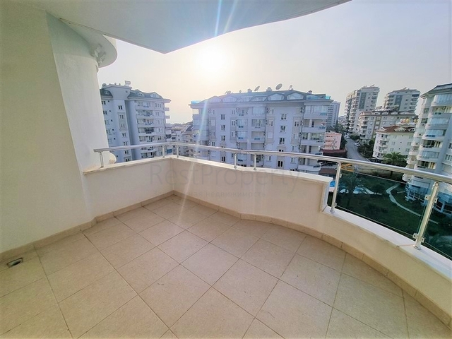 Трехкомнатная квартира в Джикджилли