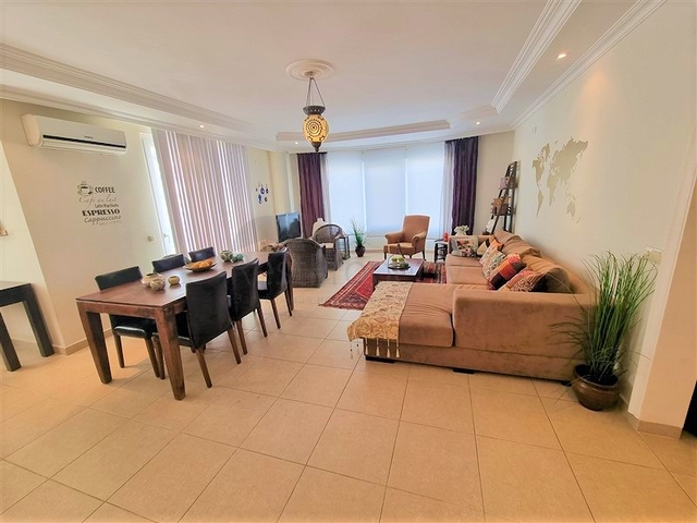 Трехкомнатная квартира в Джикджилли