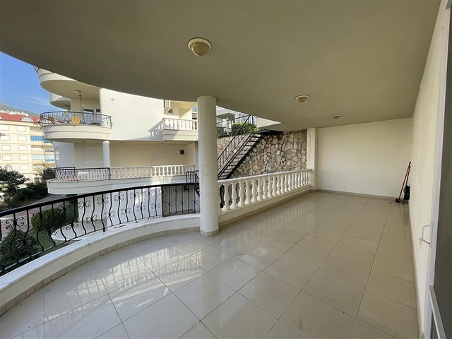 Гарден дуплекс в районе Джикджилли