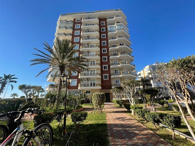 Квартира 2+1 с прямым видом на Средиземное море