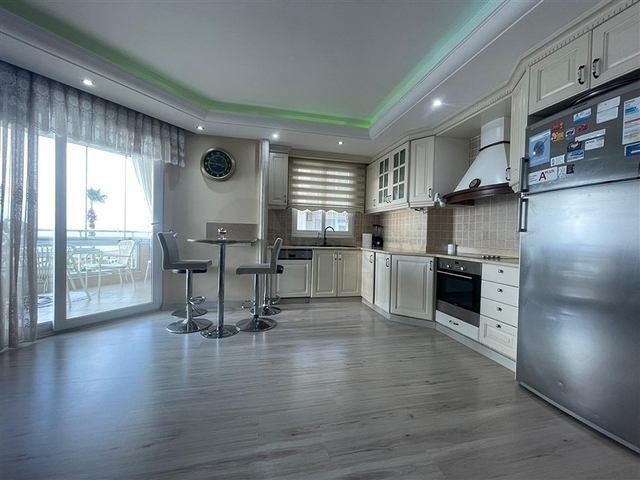 Квартира 2+1 с прямым видом на Средиземное море