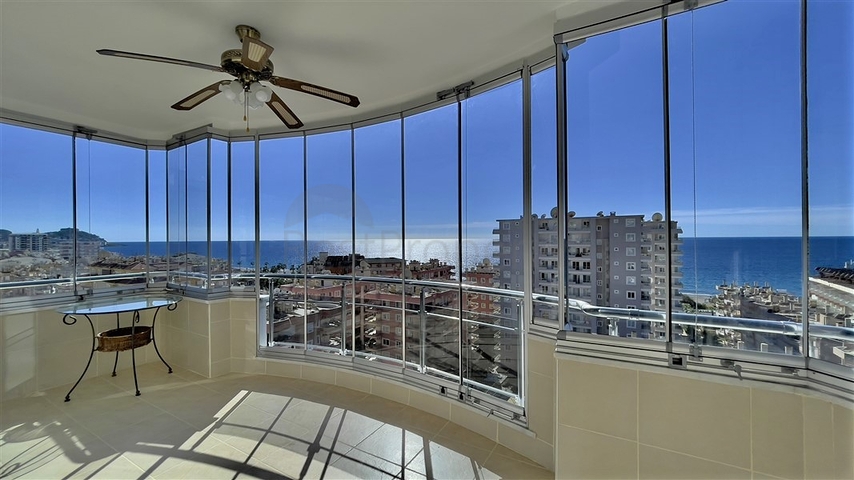 Пентхаус 4+1 с видом на море