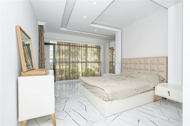 Меблированная трехкомнатная квартира в центре Аланьи