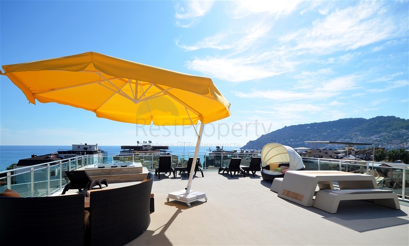 Меблированная трехкомнатная квартира в центре Аланьи