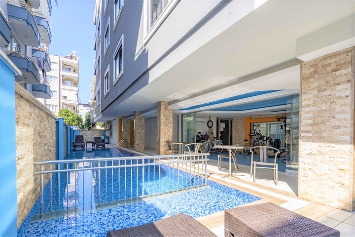 Меблированная трехкомнатная квартира в центре Аланьи