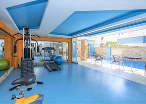 Меблированная трехкомнатная квартира в центре Аланьи