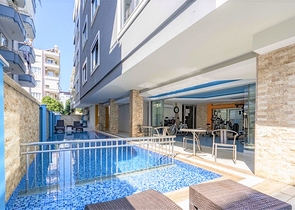 Меблированная трехкомнатная квартира в центре Аланьи