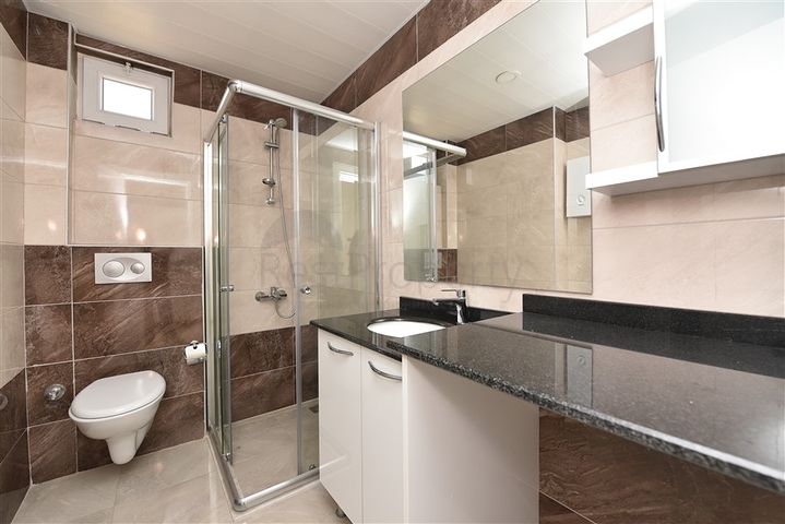 Трехкомнатные апартаменты в комплексе в районе Авсаллар