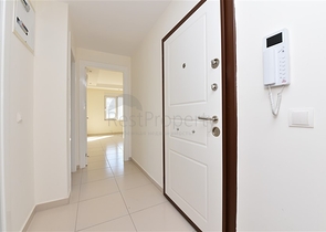 Трехкомнатные апартаменты в комплексе в районе Авсаллар