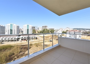 Трехкомнатные апартаменты в комплексе в районе Авсаллар