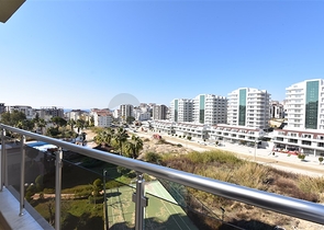 Трехкомнатные апартаменты в комплексе в районе Авсаллар