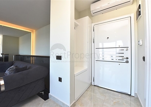 Пентхаус планировкой 2+1 на первой береговой линии в районе Махмутлар