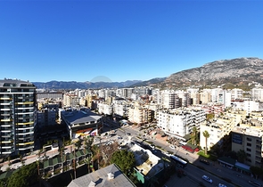 Пентхаус планировкой 2+1 на первой береговой линии в районе Махмутлар