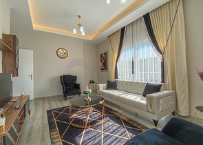 Трехкомнатная квартира с отдельной кухней в Демирташе