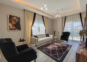 Трехкомнатная квартира с отдельной кухней в Демирташе