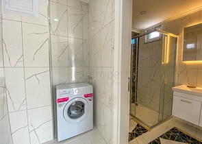 Трехкомнатная квартира с отдельной кухней в Демирташе