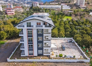 Трехкомнатная квартира с отдельной кухней в Демирташе