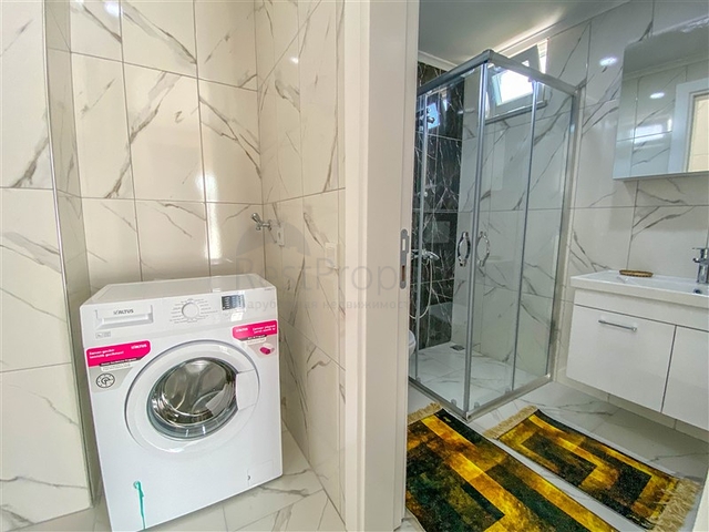 Трехкомнатная меблированная квартира в новом комплексе Демирташа