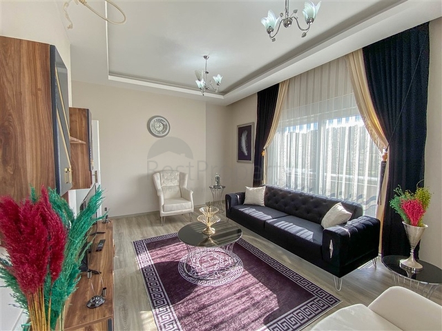 Трехкомнатная меблированная квартира в новом комплексе Демирташа