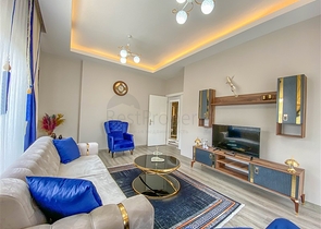 Трехкомнатная квартира с отдельной кухней в Демирташе