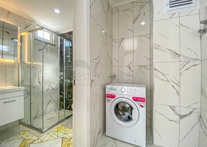 Трехкомнатная квартира с отдельной кухней в Демирташе