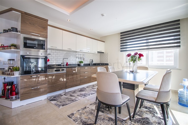 Четырехкомнатные апартаменты в комплексе премиум класса